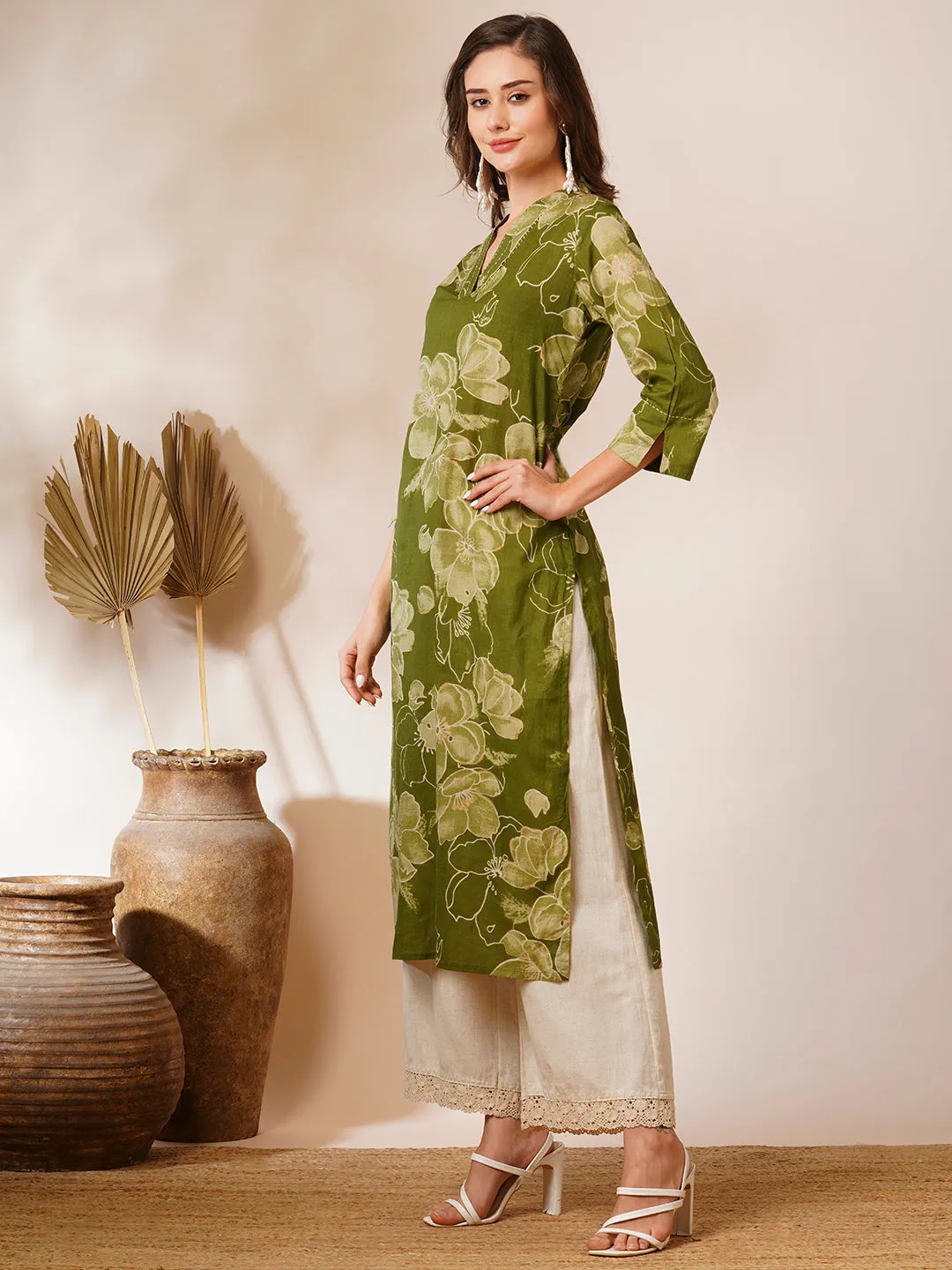 Abstract Floral Printed Embroidered Straight Fit Kurta - Green