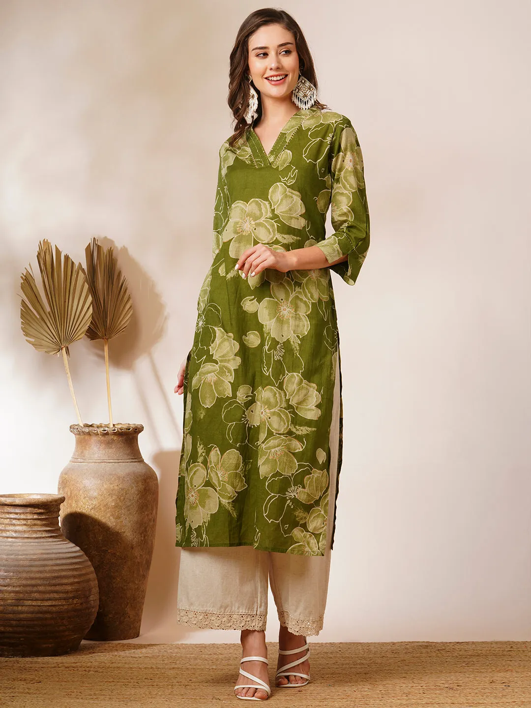 Abstract Floral Printed Embroidered Straight Fit Kurta - Green