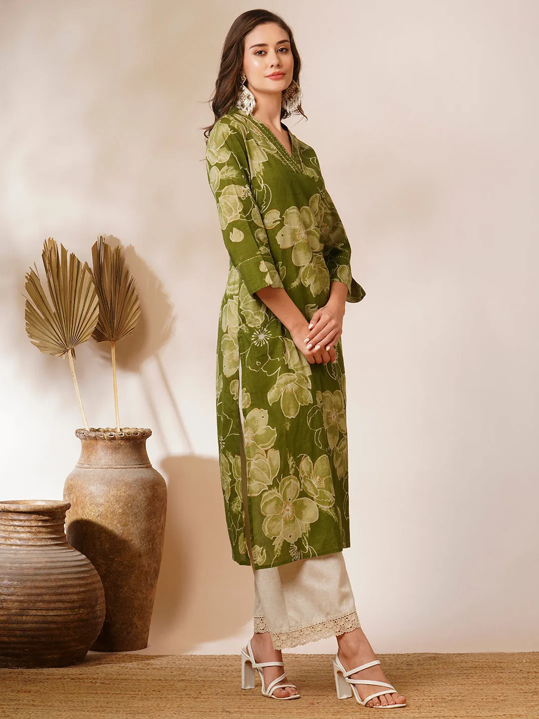 Abstract Floral Printed Embroidered Straight Fit Kurta - Green