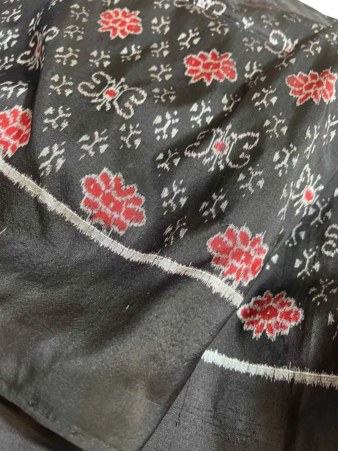 Black Sambalpuri Ikat Handloom Pure Silk Fabric ( 1 Mtr )