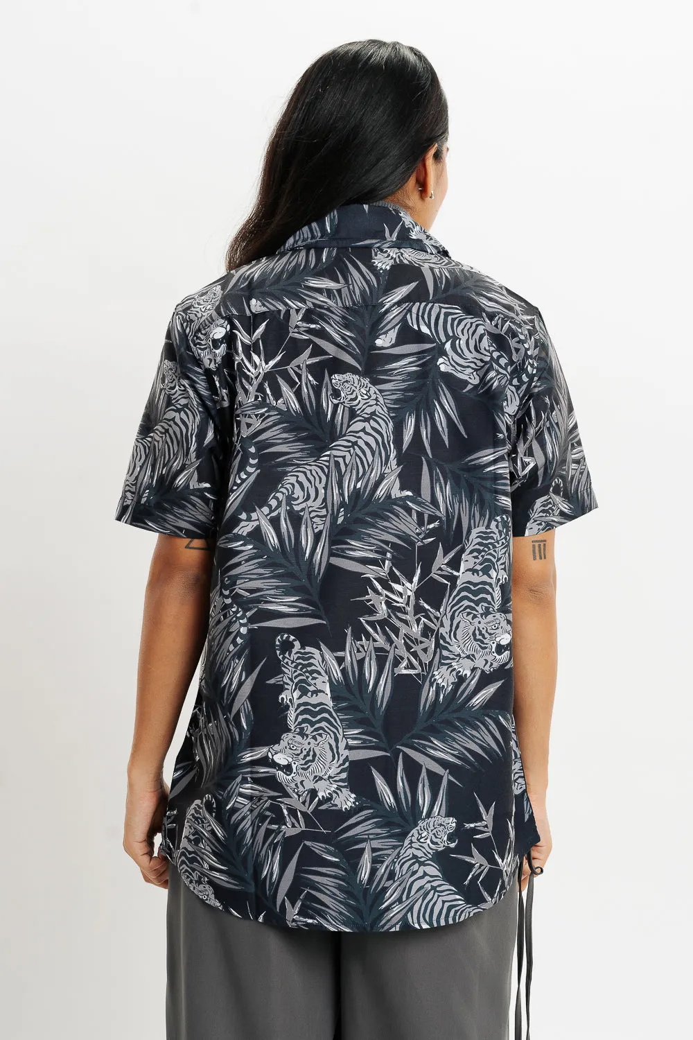 Black Tiger Women's Resort Shirt