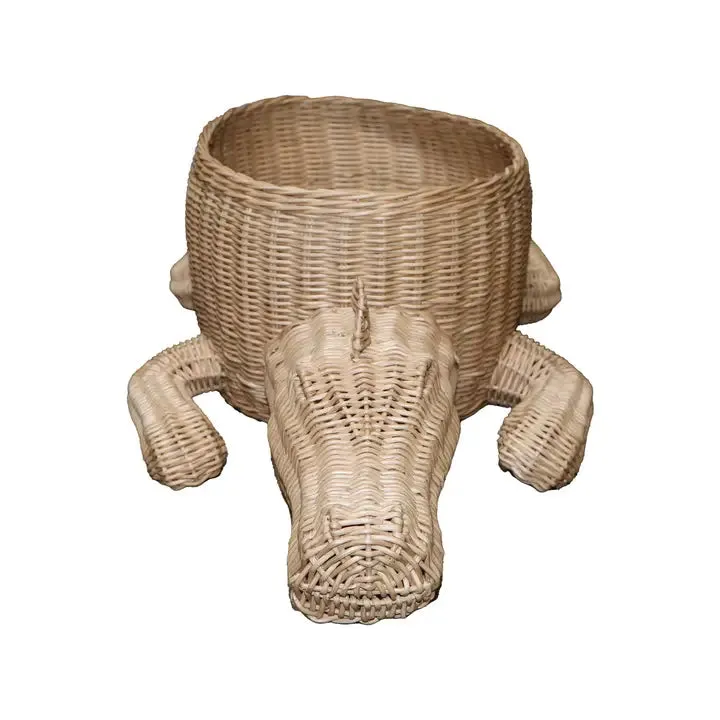 Stylish Handcrafted Crocodile Rattan Basket - Versatile Storage Solution for Home Décor