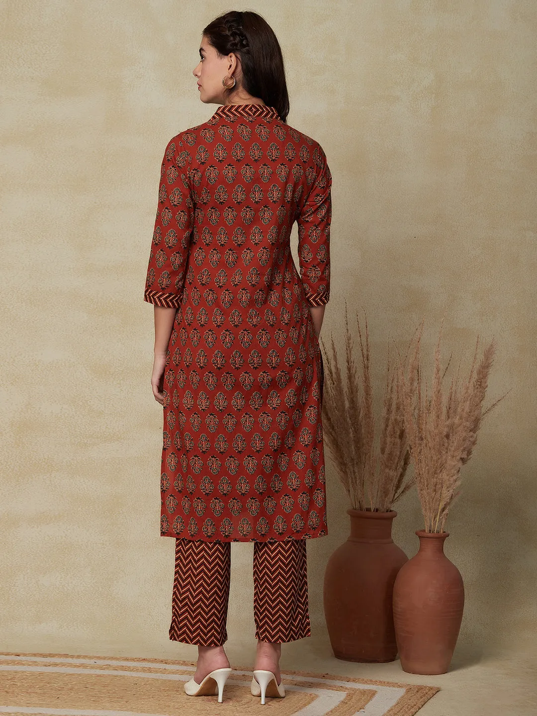 Ethnic Floral & Chevron Printed Straight Fit Kurta with Pant - Rust