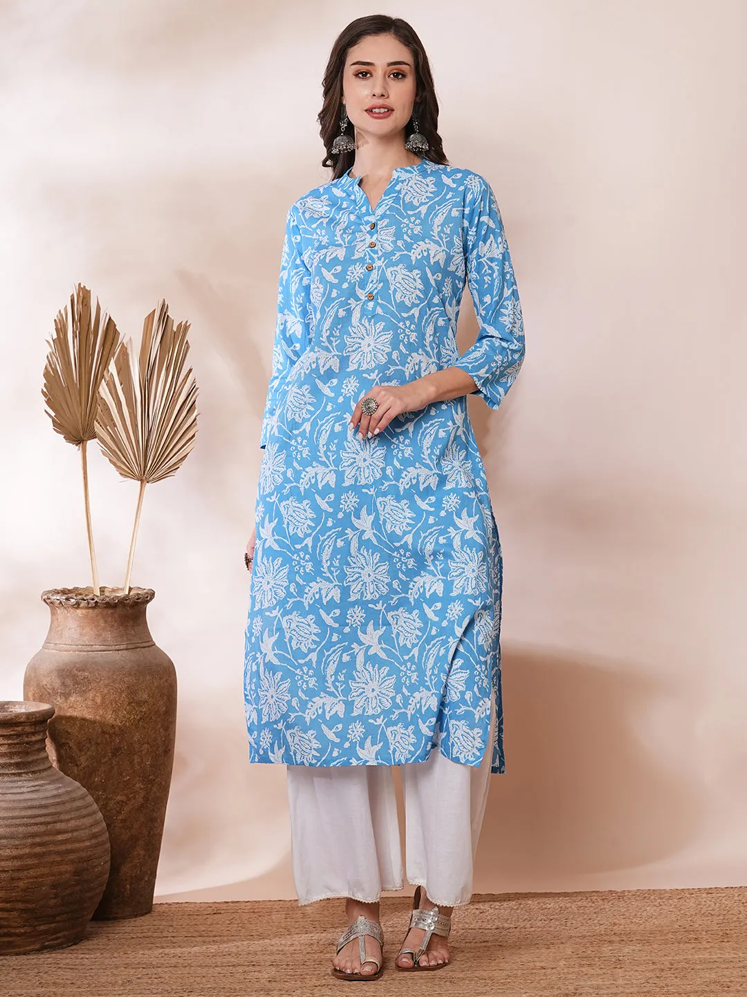 Ethnic Floral Printed Straight Fit Kurta - Blue