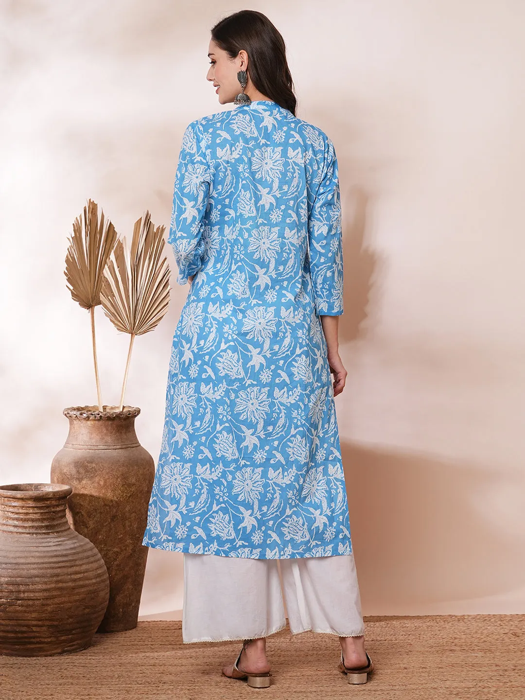 Ethnic Floral Printed Straight Fit Kurta - Blue