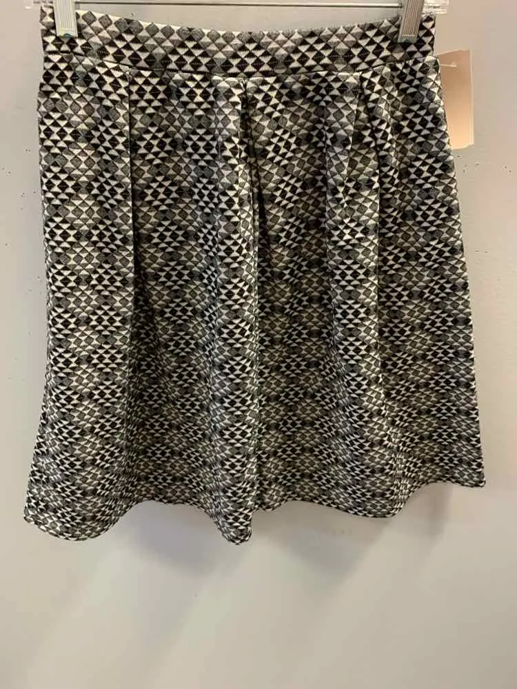 JOE B Dresses and Skirts Size M BLK/GRAY/WHT Skirt